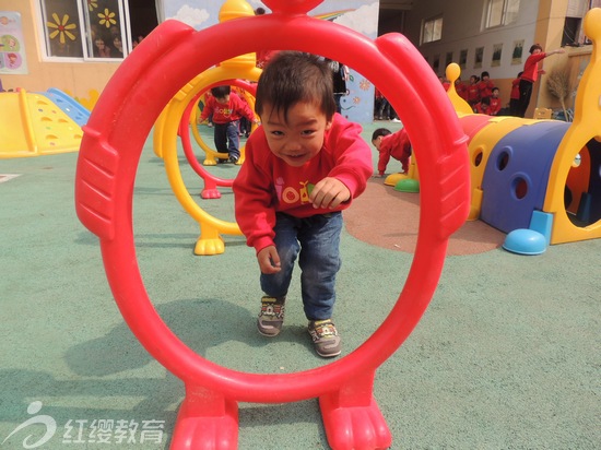 河北魏縣紅纓幼稚園“陽(yáng)光體育”展示