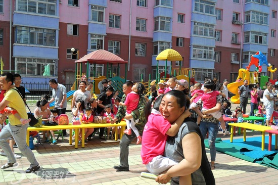 吉林蛟河紅纓首鋼美麗城幼兒園舉辦慶六一親子同樂活動(dòng)