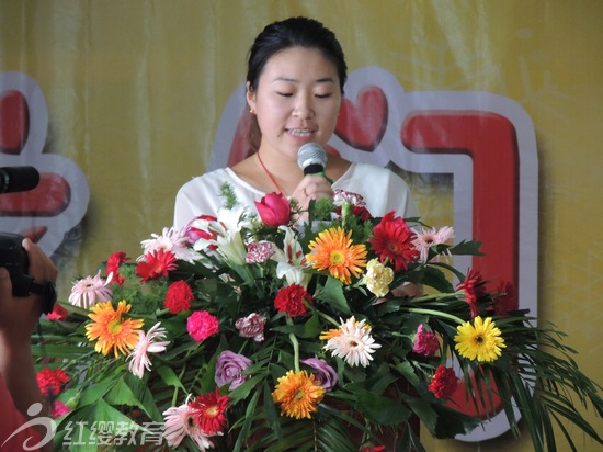 河北魏縣紅纓國際幼稚園召開新學(xué)期家長會(huì)