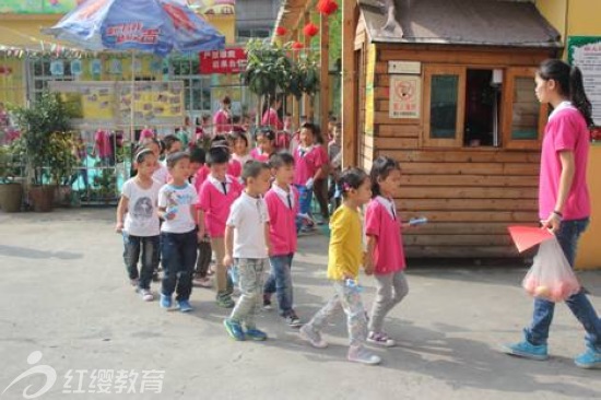 浙江富源紅纓幼兒園舉辦“九九重陽”節(jié)活動