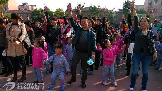 安徽蕪湖紅纓清水小星星幼兒園舉辦親子趣味運(yùn)動(dòng)會(huì)