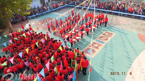 湖北安陸紅纓金鳳凰幼兒園舉辦2013秋季運動會