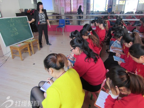 王淑菊老師赴湖北咸寧紅纓崇陽實驗幼兒園督導培訓教學