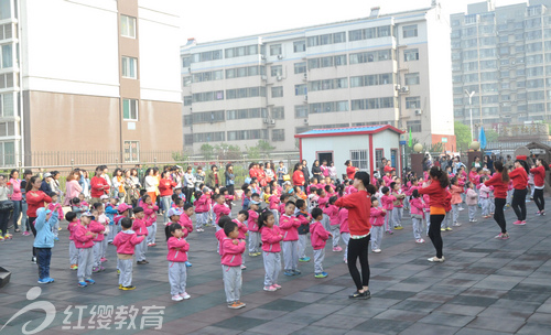 山東濰坊紅纓金都幼兒園舉行戶外活動(dòng)半日觀摩交流會(huì)