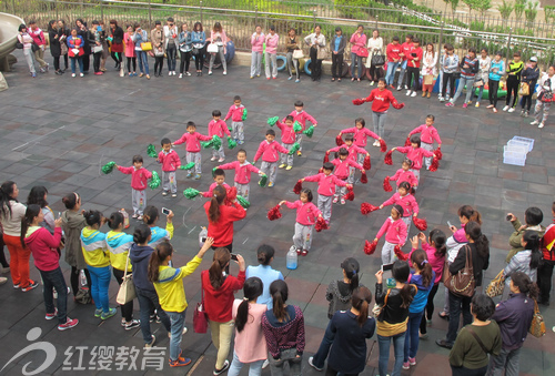 山東濰坊紅纓金都幼兒園舉行戶外活動(dòng)半日觀摩交流會(huì)