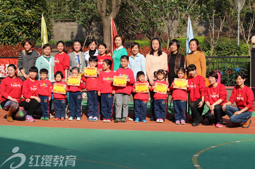 安徽合肥紅纓時(shí)代幼兒園舉辦陽(yáng)光體育早操比賽