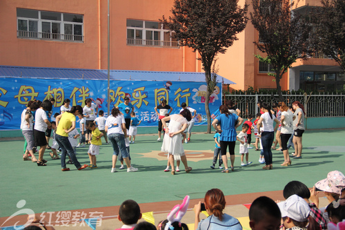 山東濰坊紅纓天昱幼兒園舉辦六一活動(dòng)