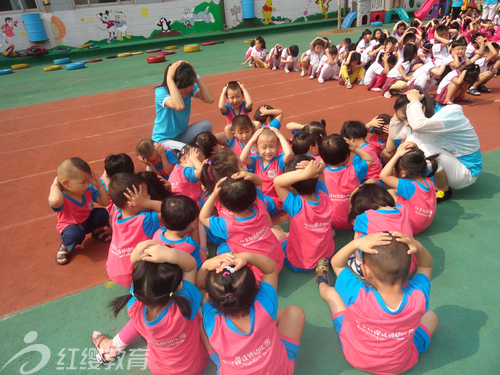 山東高密紅纓向陽幼兒園舉辦緊急疏散演練