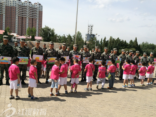 內(nèi)蒙古呼和浩特紅纓快樂(lè)天使幼兒園參觀軍營(yíng)活動(dòng) 