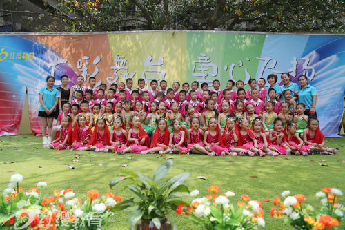 四川綿陽(yáng)紅纓青少年宮幼兒園舉行慶六一大型文藝匯演